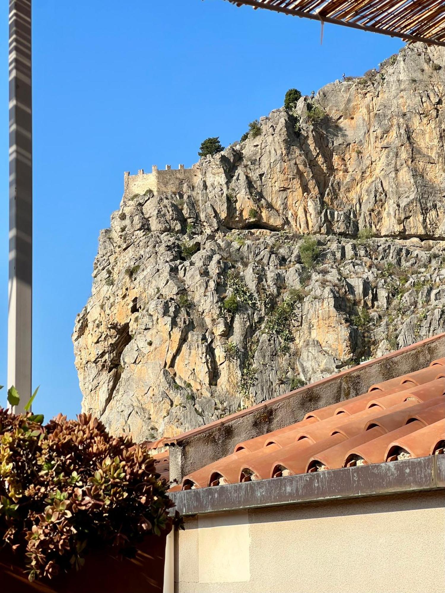 Cortile Umberto I Bed & Breakfast Cefalu Luaran gambar